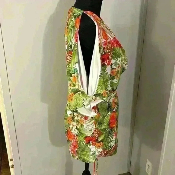 NWT~ Gianni Bini Tangerine Dream Romper size Medium MSRP $59 - Picture 4 of 16